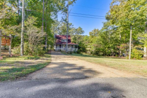 Waterfront Yard and Private Dock Lake Martin Home!